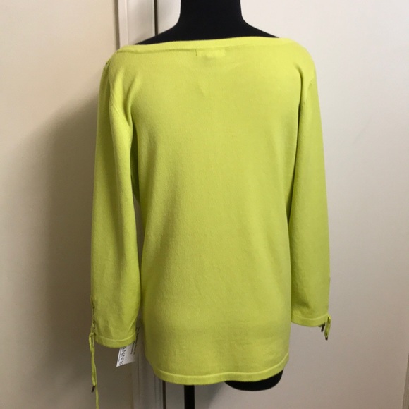 sweater - Picture 2 of 7